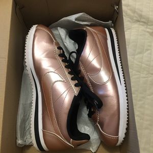 Cortez rose gold